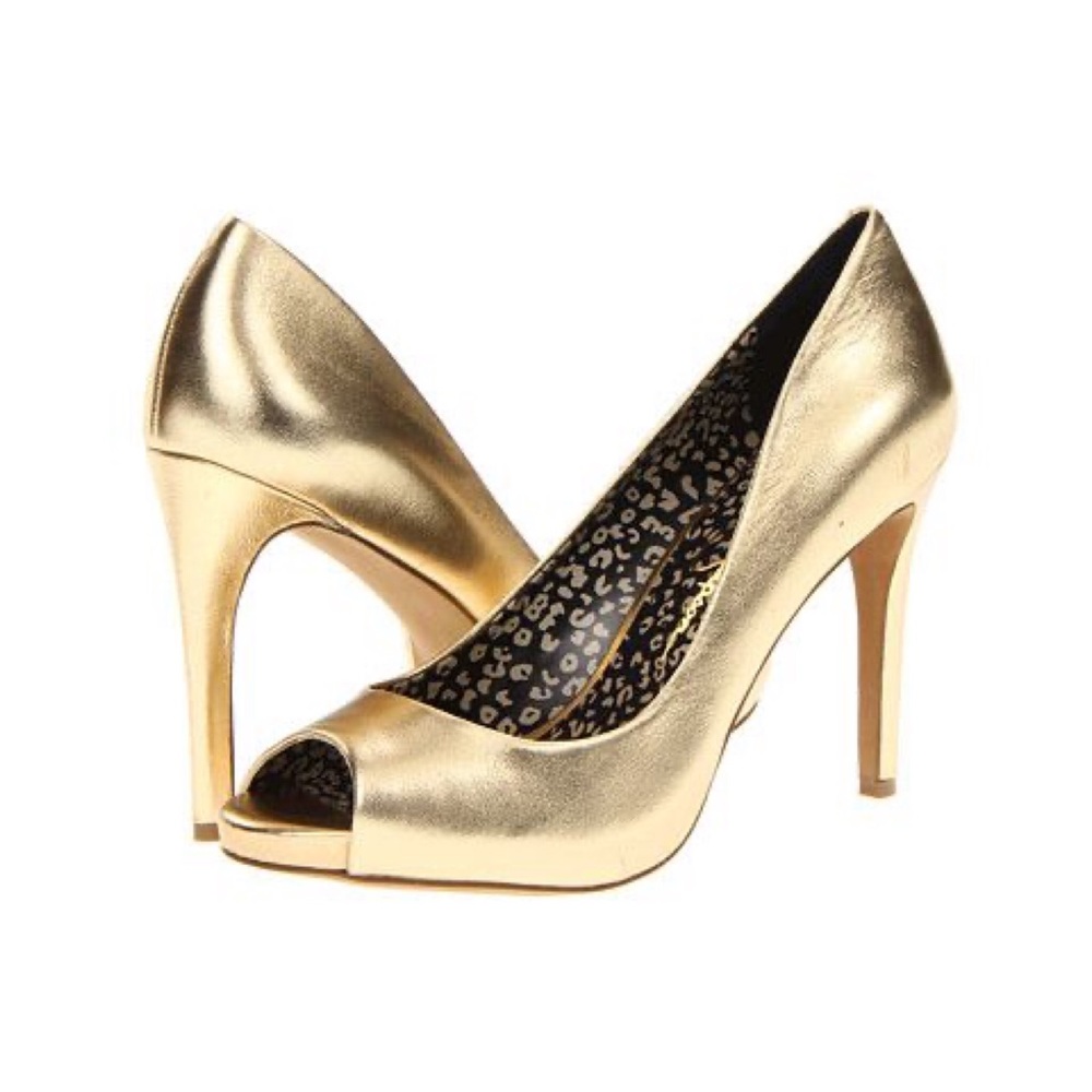 Jessica Simpson SARAS size 9